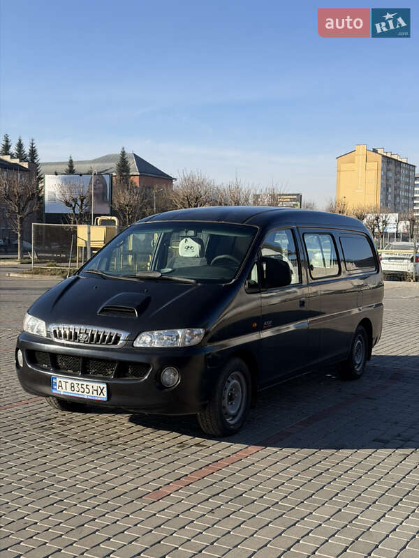 Hyundai H 200 2004