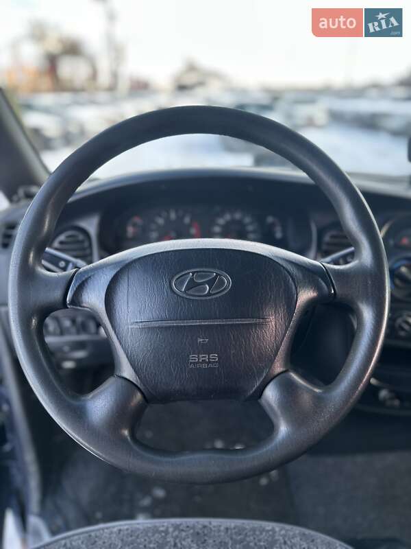 Минивэн Hyundai H 200 2001 в Белогородке