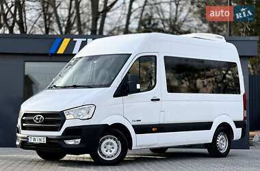 Мікроавтобус Hyundai H 350 2015 в Одесі