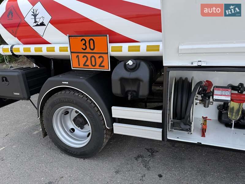 Бензовоз Hyundai HD 65 2004 в Запорожье