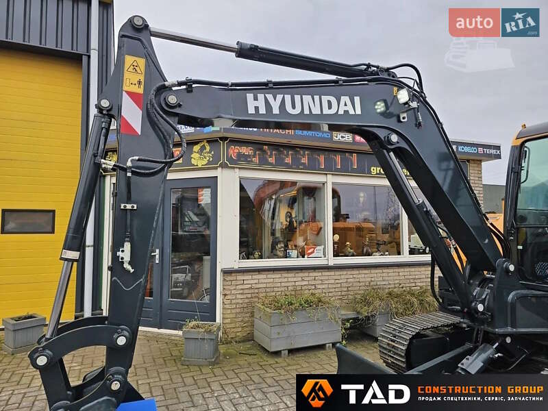 Миниэкскаватор Hyundai HX 2025 в Киеве