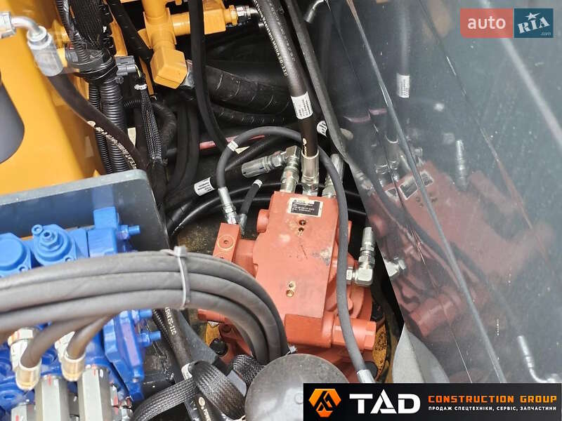 Миниэкскаватор Hyundai HX 2025 в Киеве