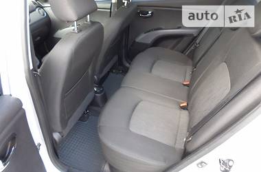 Хэтчбек Hyundai i10 2011 в Николаеве