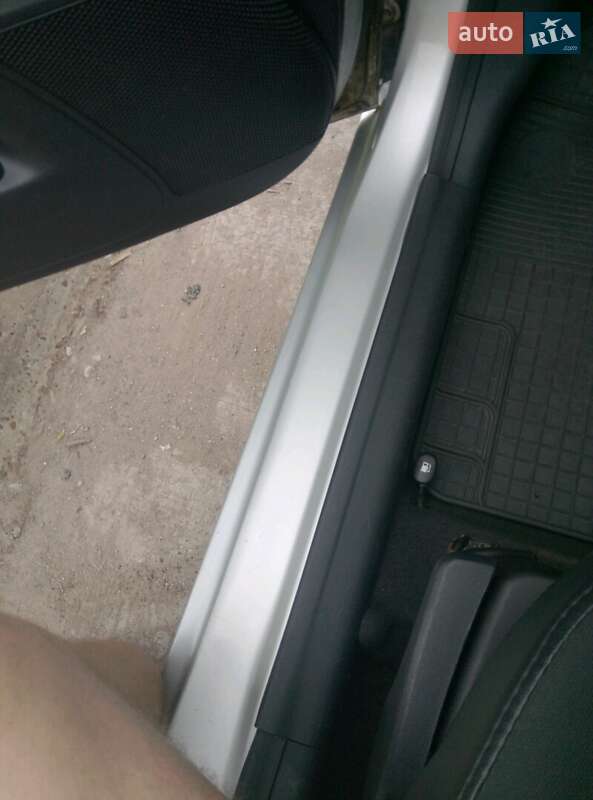 Хэтчбек Hyundai i10 2008 в Долинской