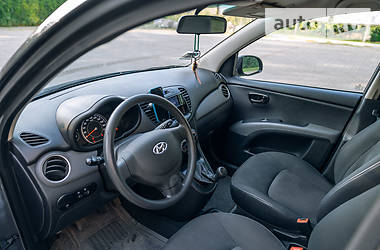 Хэтчбек Hyundai i10 2012 в Киеве