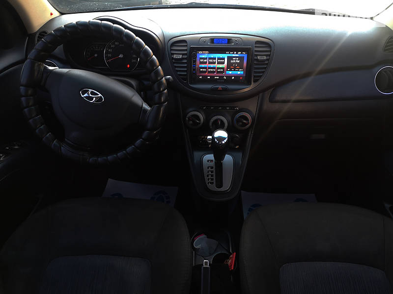 Хетчбек Hyundai i10 2011 в Миколаєві