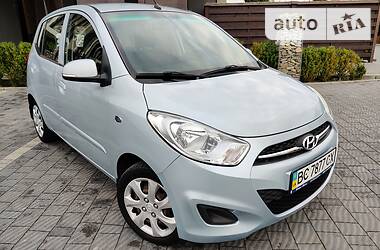 Хэтчбек Hyundai i10 2012 в Стрые