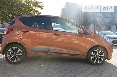 Хэтчбек Hyundai i10 2014 в Одессе