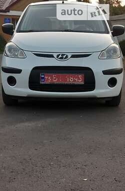 Хэтчбек Hyundai i10 2010 в Краснограде