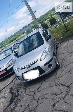 Хэтчбек Hyundai i10 2010 в Запорожье