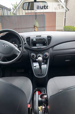 Хетчбек Hyundai i10 2010 в Переяславі