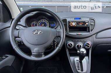 Хэтчбек Hyundai i10 2012 в 