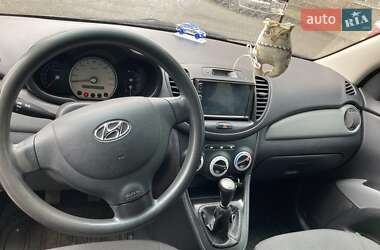 Хэтчбек Hyundai i10 2008 в Запорожье