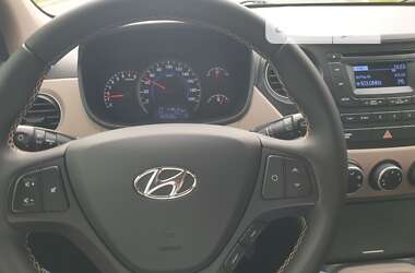 Хетчбек Hyundai i10 2014 в Харкові