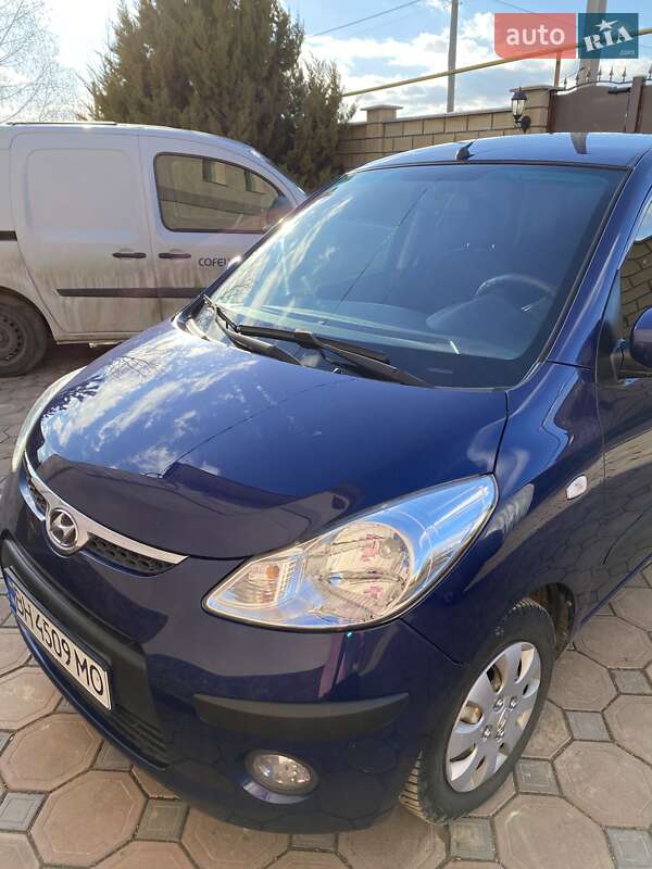 Хэтчбек Hyundai i10 2009 в Одессе