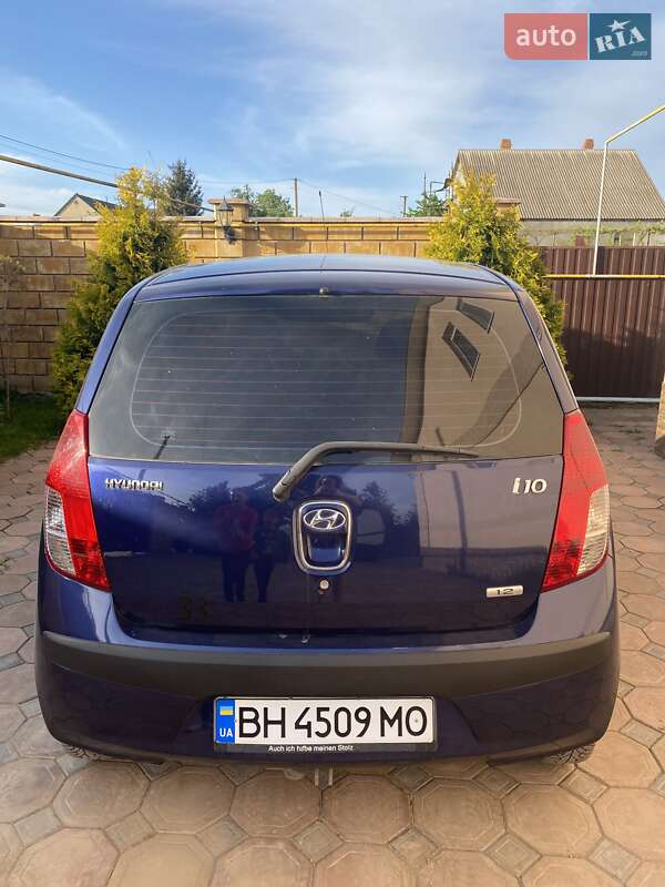 Хэтчбек Hyundai i10 2009 в Одессе
