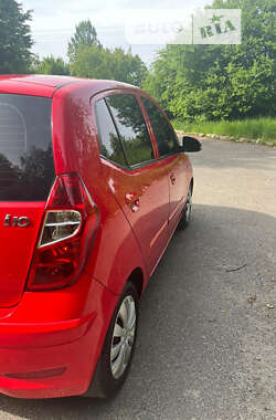 Хэтчбек Hyundai i10 2012 в Львове