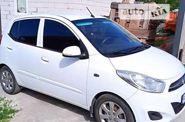 Хэтчбек Hyundai i10 2012 в Киеве