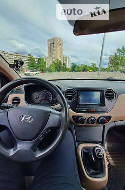 Хетчбек Hyundai i10 2015 в Києві