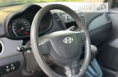 Хетчбек Hyundai i10 2012 в Рівному