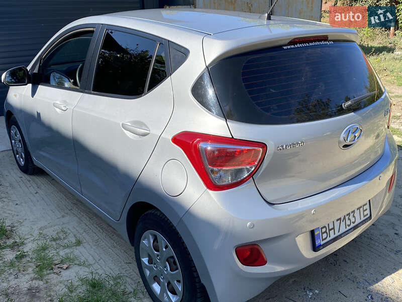 Хэтчбек Hyundai i10 2015 в Рени