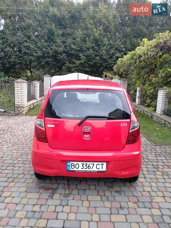 Хэтчбек Hyundai i10 2012 в Тернополе