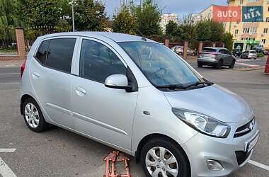 Хэтчбек Hyundai i10 2013 в Бахмуте