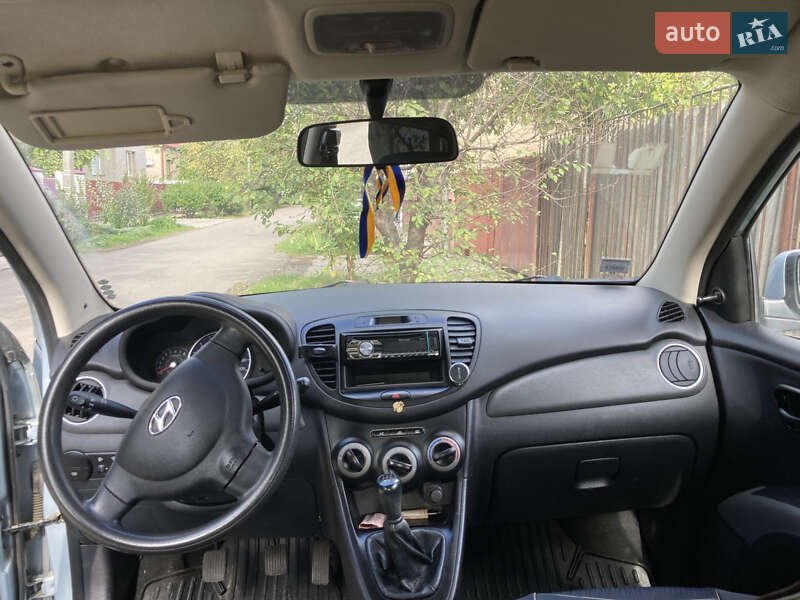 Хетчбек Hyundai i10 2013 в Мукачевому