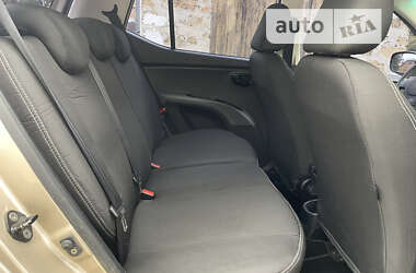 Хетчбек Hyundai i10 2008 в Лубнах