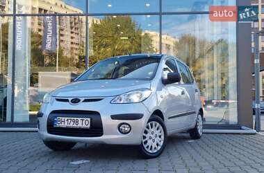 Хэтчбек Hyundai i10 2009 в Одессе