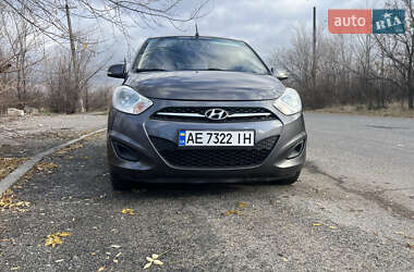 Хэтчбек Hyundai i10 2011 в Кривом Роге