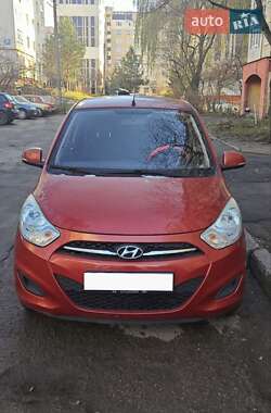 Хэтчбек Hyundai i10 2012 в Львове