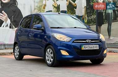 Хэтчбек Hyundai i10 2011 в Одессе