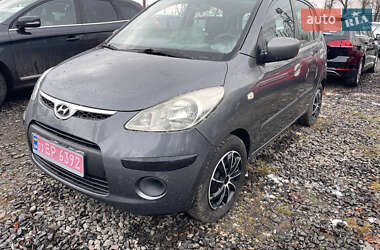 Хетчбек Hyundai i10 2009 в Луцьку