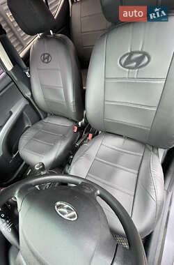 Хэтчбек Hyundai i10 2013 в 