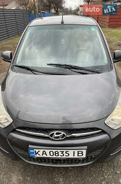 Хэтчбек Hyundai i10 2013 в 