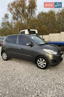 Хэтчбек Hyundai i10 2013 в 