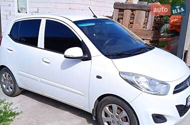 Хэтчбек Hyundai i10 2012 в Киеве