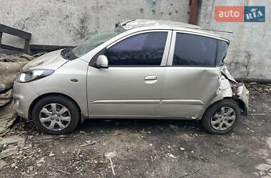 Хетчбек Hyundai i10 2013 в Дніпрі