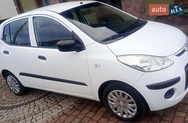 Хэтчбек Hyundai i10 2009 в Калуше