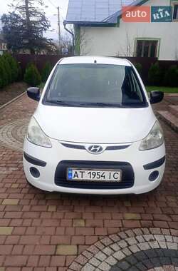 Хэтчбек Hyundai i10 2009 в Калуше