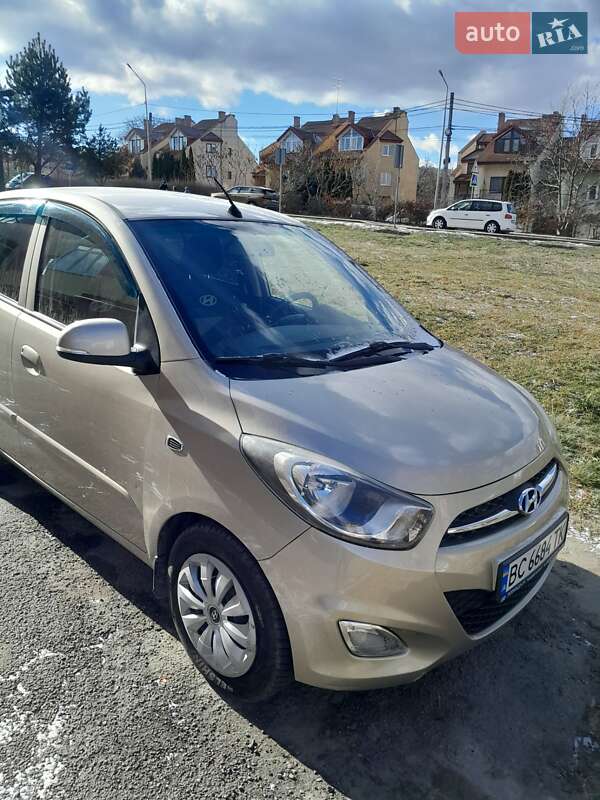 Хетчбек Hyundai i10 2012 в Львові