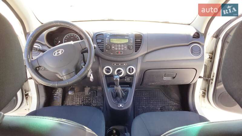 Хетчбек Hyundai i10 2008 в Чернігові