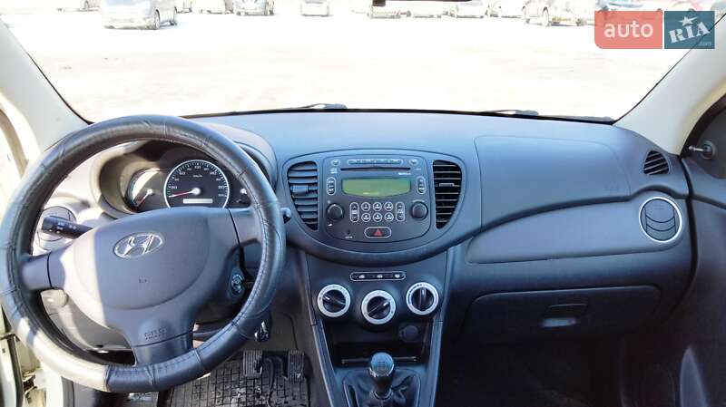 Хетчбек Hyundai i10 2008 в Чернігові
