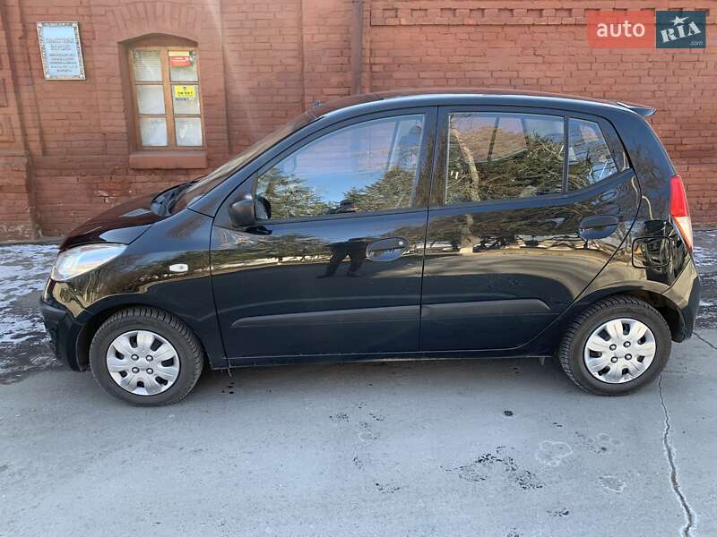 Хэтчбек Hyundai i10 2008 в Виннице