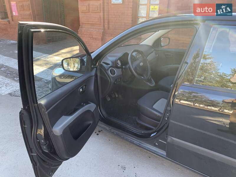 Хэтчбек Hyundai i10 2008 в Виннице