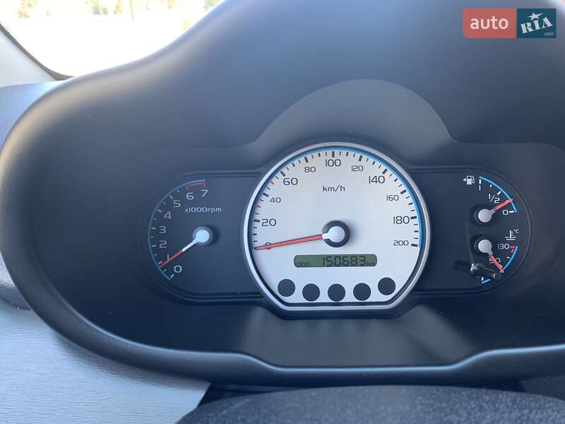 Хэтчбек Hyundai i10 2008 в Виннице