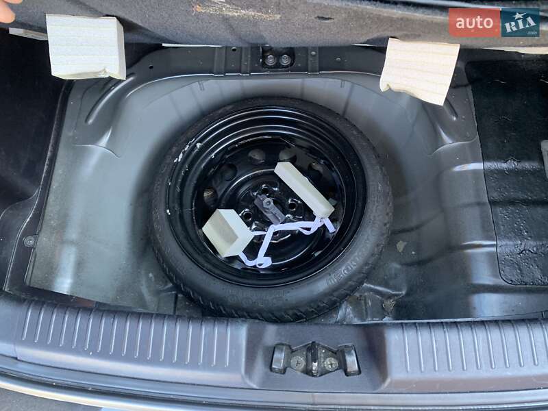 Хэтчбек Hyundai i10 2008 в Виннице