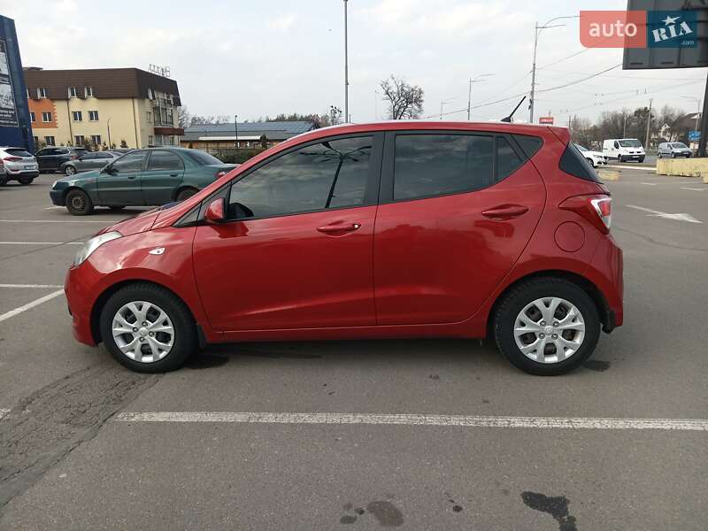 Хэтчбек Hyundai i10 2014 в Киеве