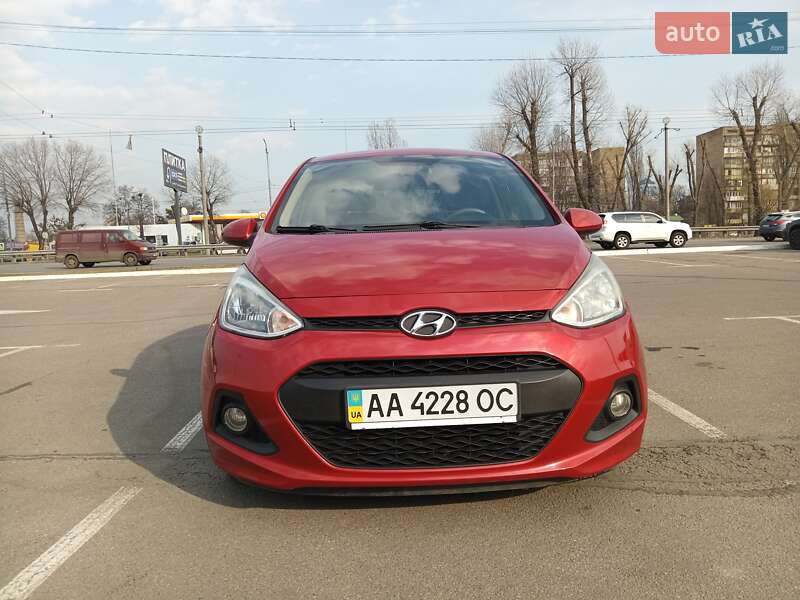 Хэтчбек Hyundai i10 2014 в Киеве
